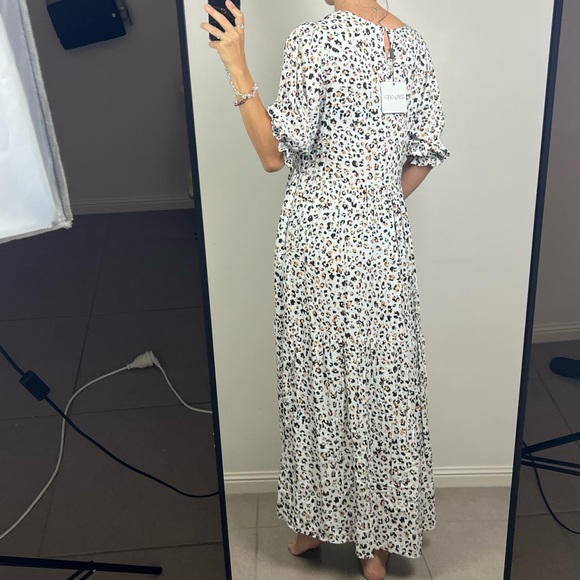 Ebby & I Maxi Dress White Leopard Animal Print Pockets Long Boho Size 10 NWT New - Picture 13 of 15